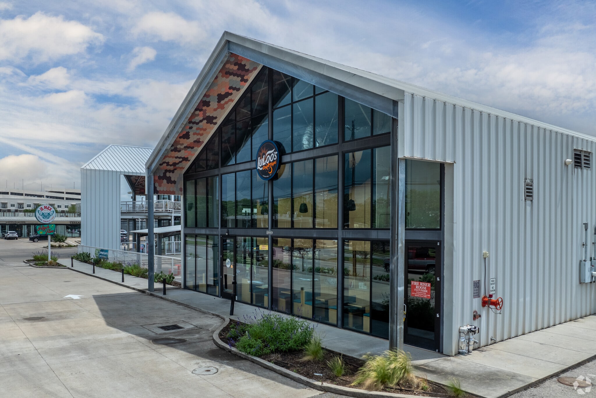 1225 W 34th St, Houston, TX for Rent