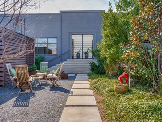Dallas, TX Warehouse - 2323 Farrington St