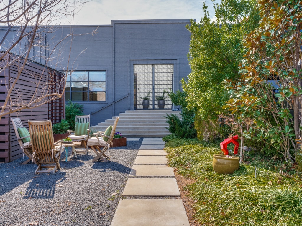 2323 Farrington St, Dallas, TX for Sale