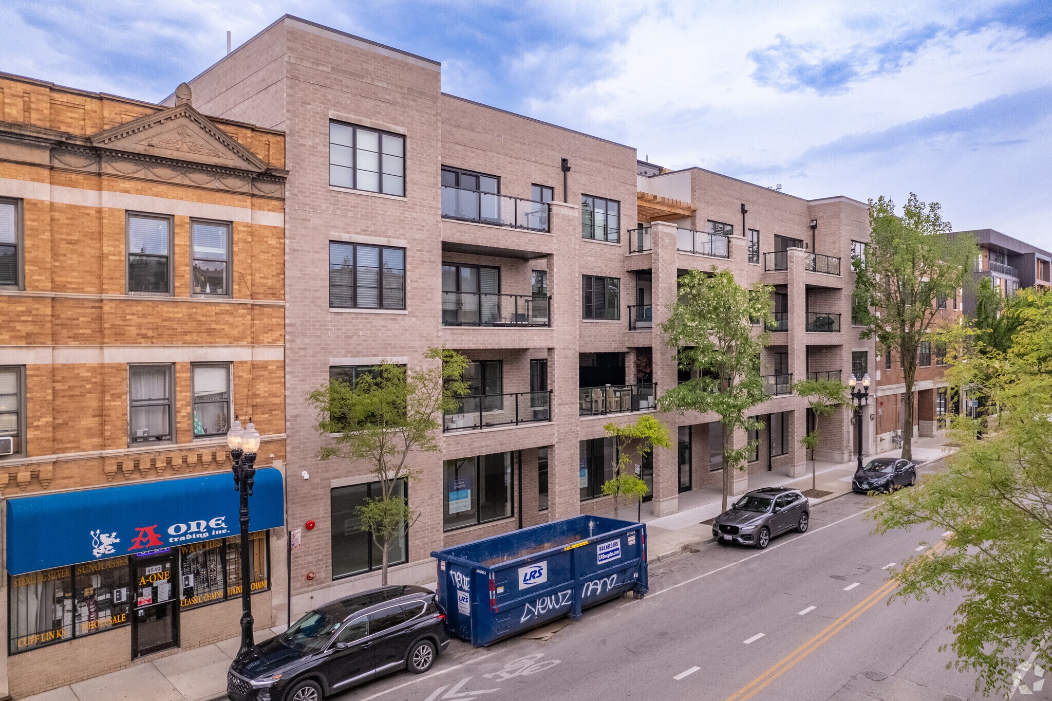 4537 N Clark St, Chicago, IL for Sale