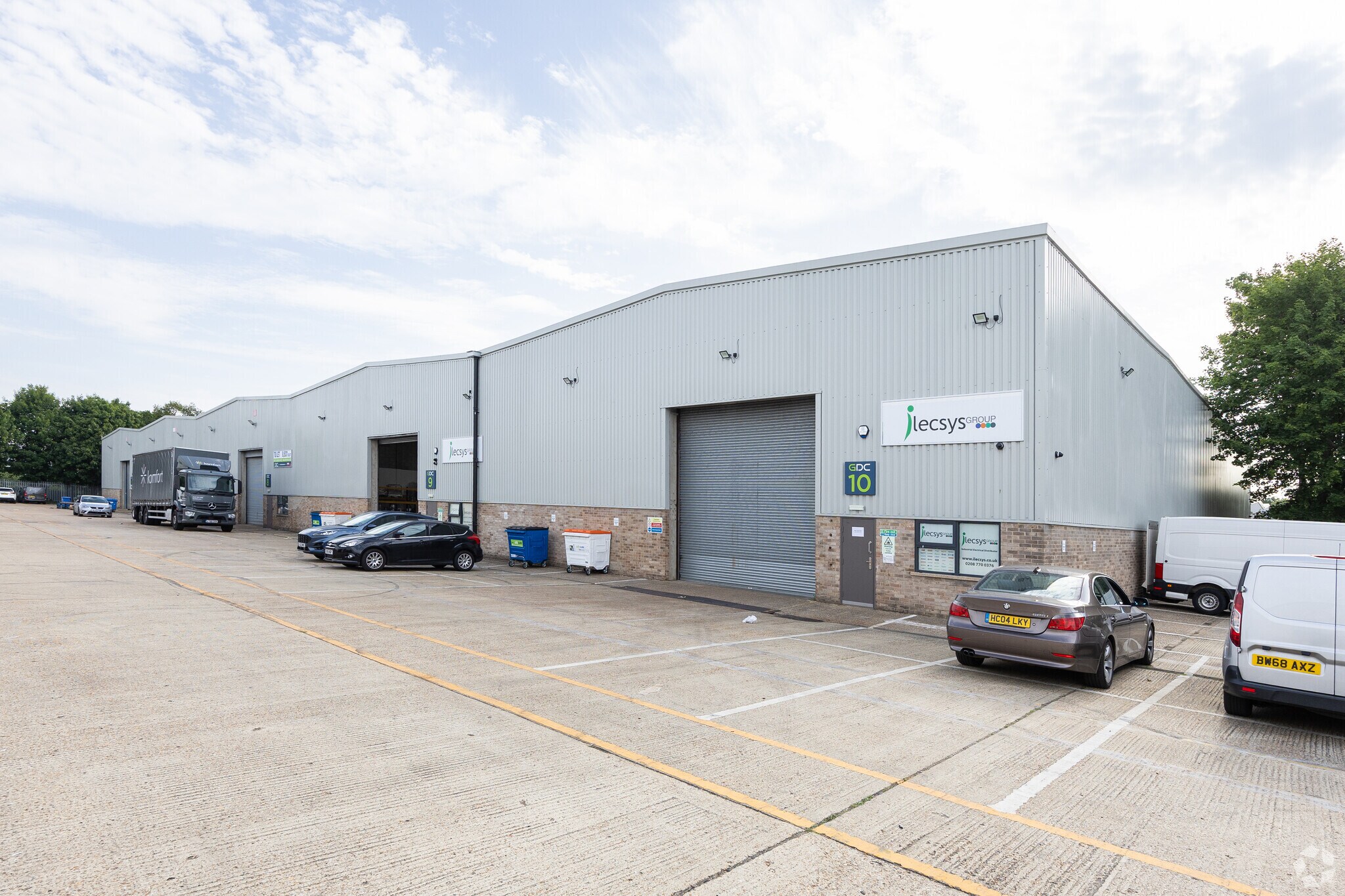 Whittle Way, Crawley, WSX for Rent