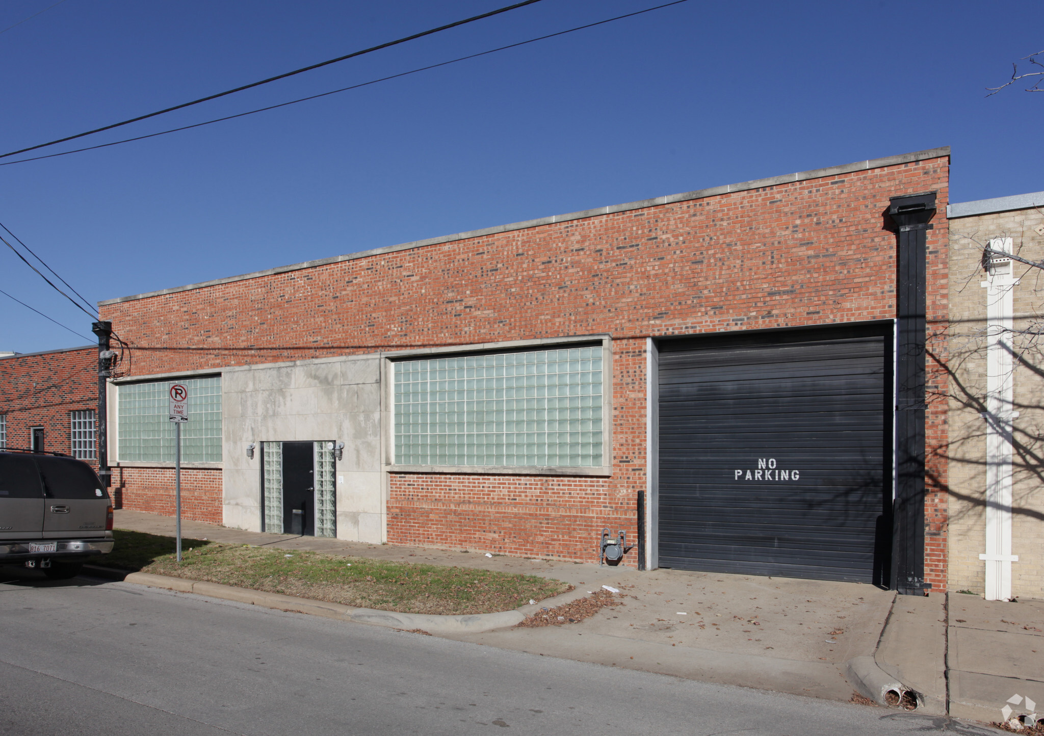 2919 Canton St, Dallas, TX for Rent