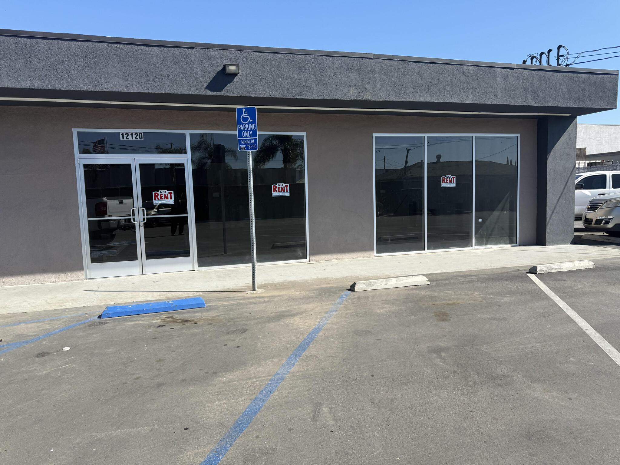 12112-12122 Centralia Rd, Hawaiian Gardens, CA for Rent