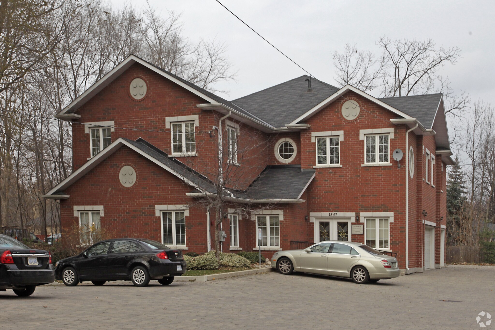 1547 Hurontario St, Mississauga, ON for Rent