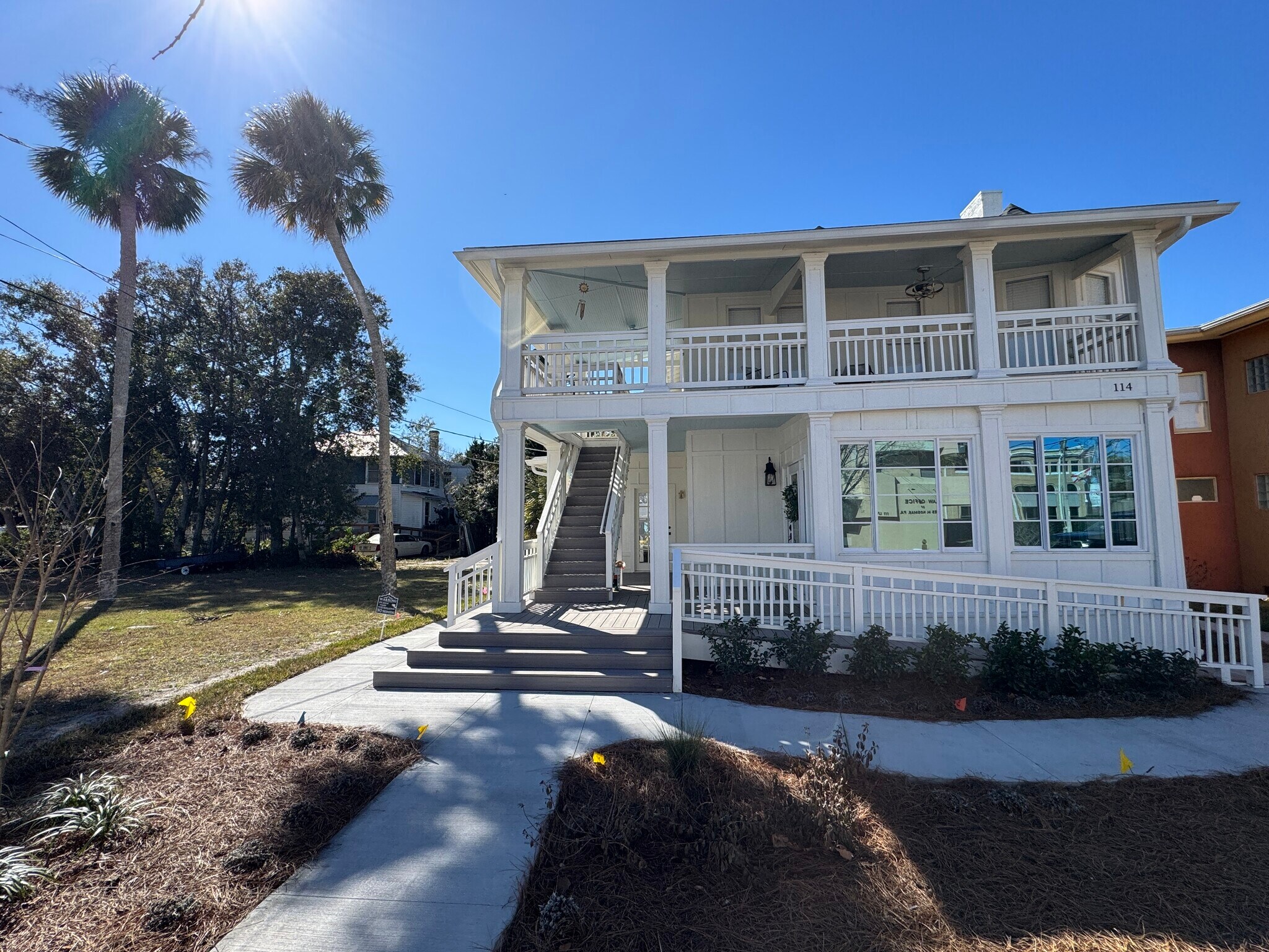 114-118 Live Oak St st, New Smyrna Beach, FL for Rent