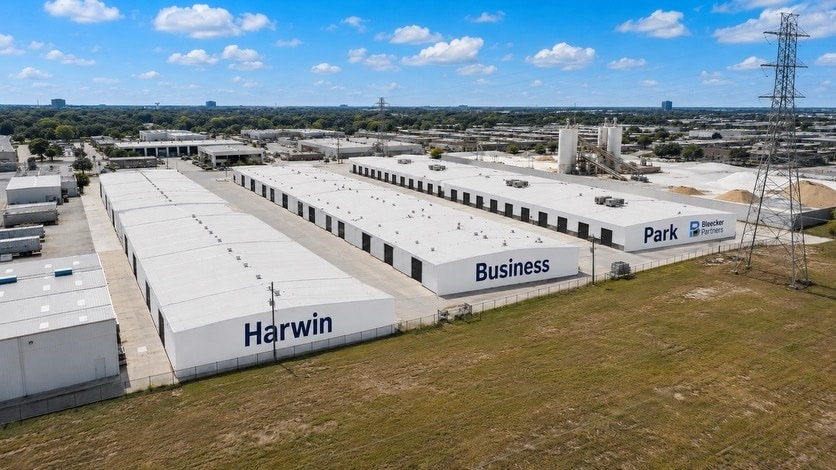 9450 Harwin Dr, Houston, TX for Rent