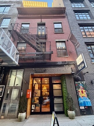 New York, NY Storefront Retail/Residential - 525 W 29th St