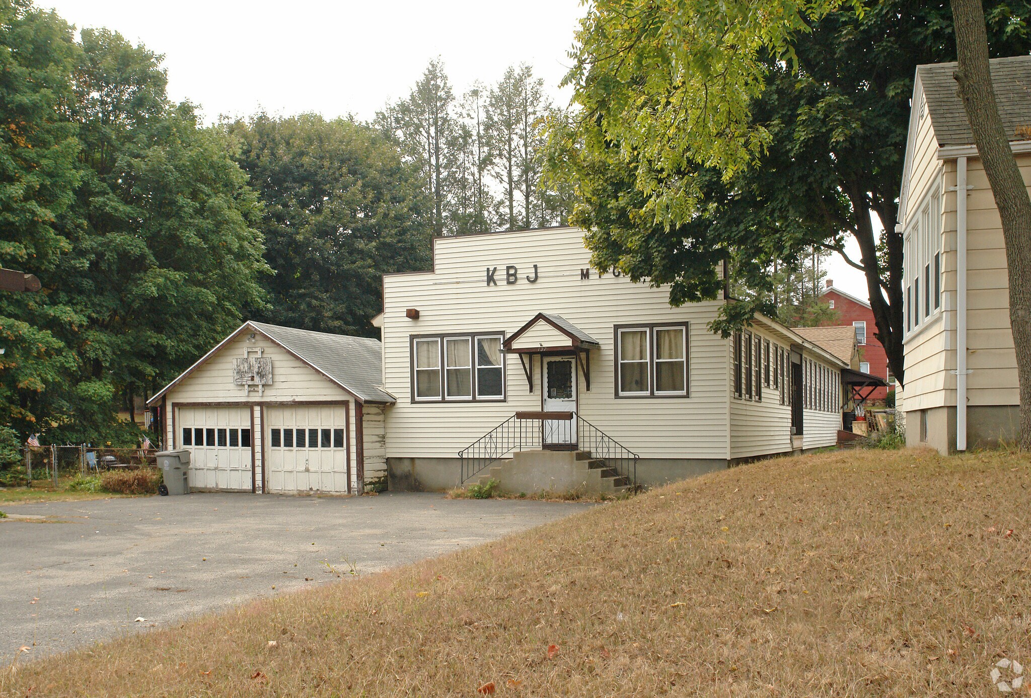 137 Stafford Ave, Bristol, CT for Sale