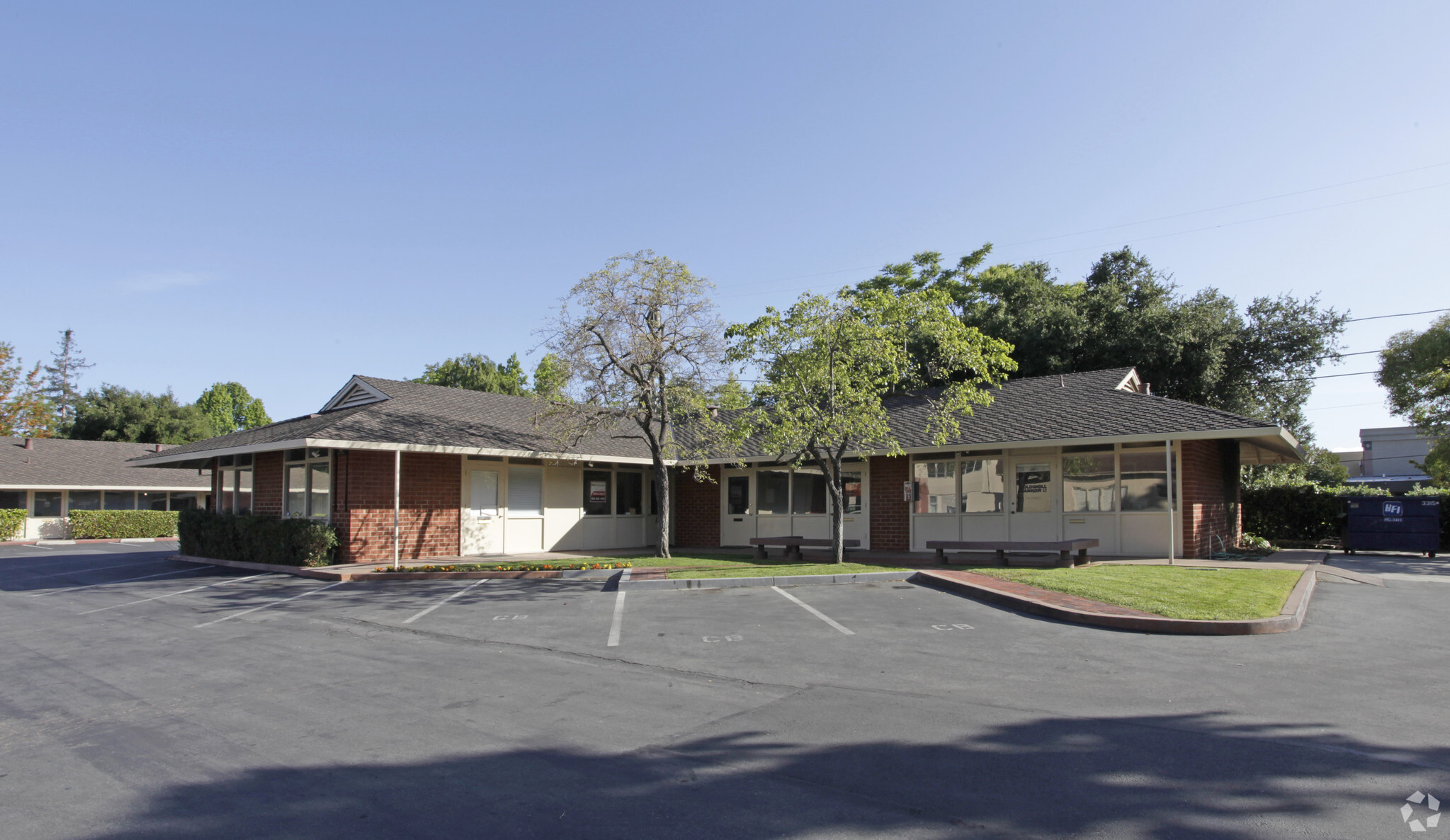 932 Santa Cruz Ave, Menlo Park, CA for Rent