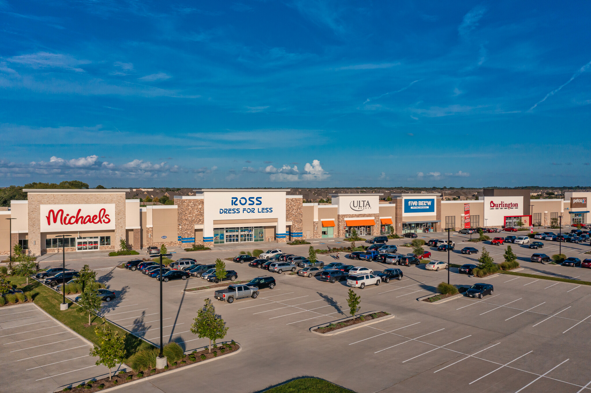 NEC W Grand Pky S & W Airport Blvd, Richmond, TX for Rent