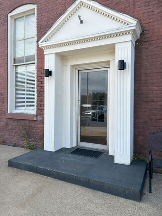 Lynchburg, VA Retail - 922 Main St