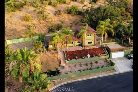 470 E Crescent Ave, Redlands, CA for Sale