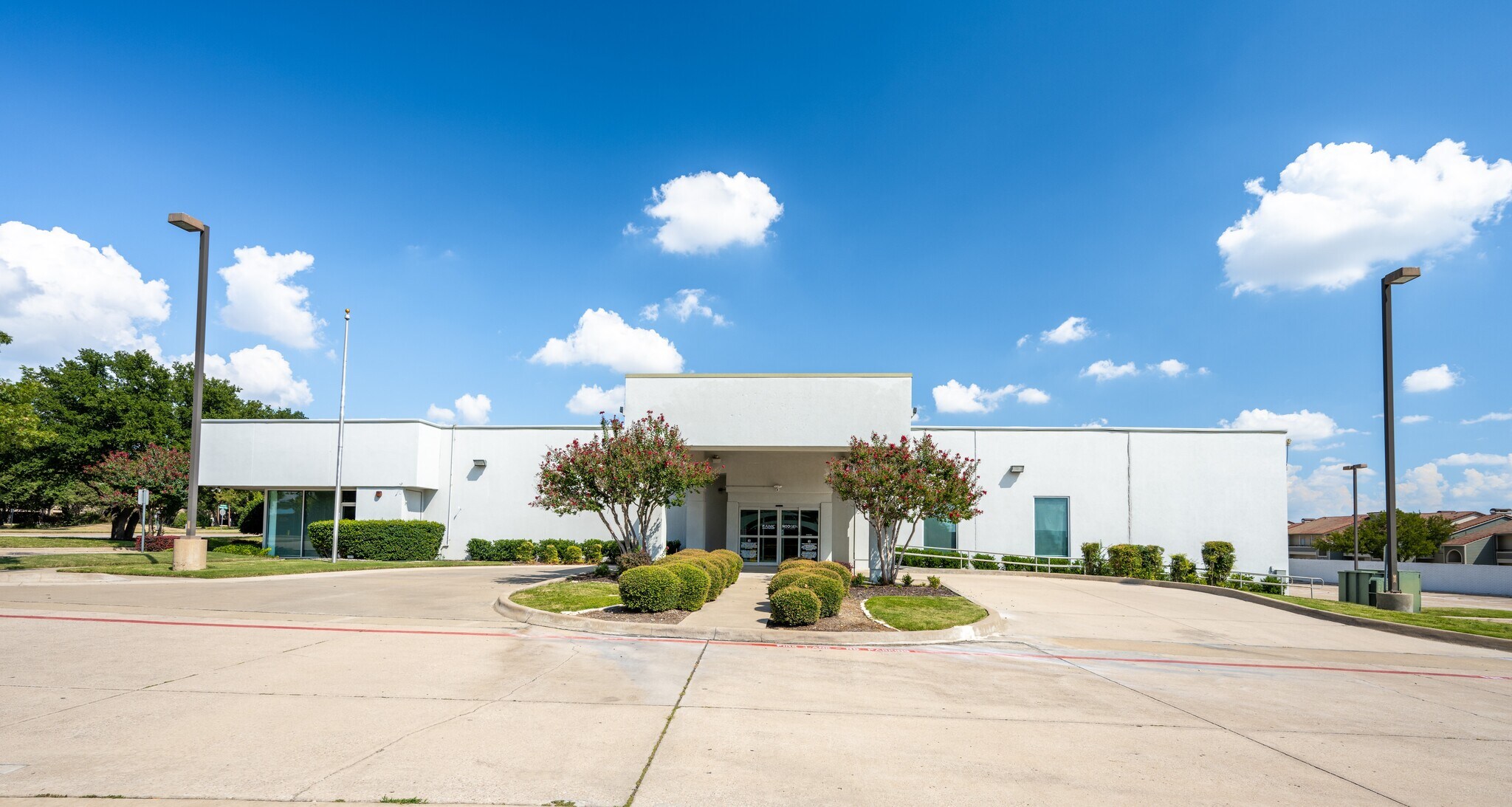 1320 W Walnut Hill Ln, Irving, TX for Sale