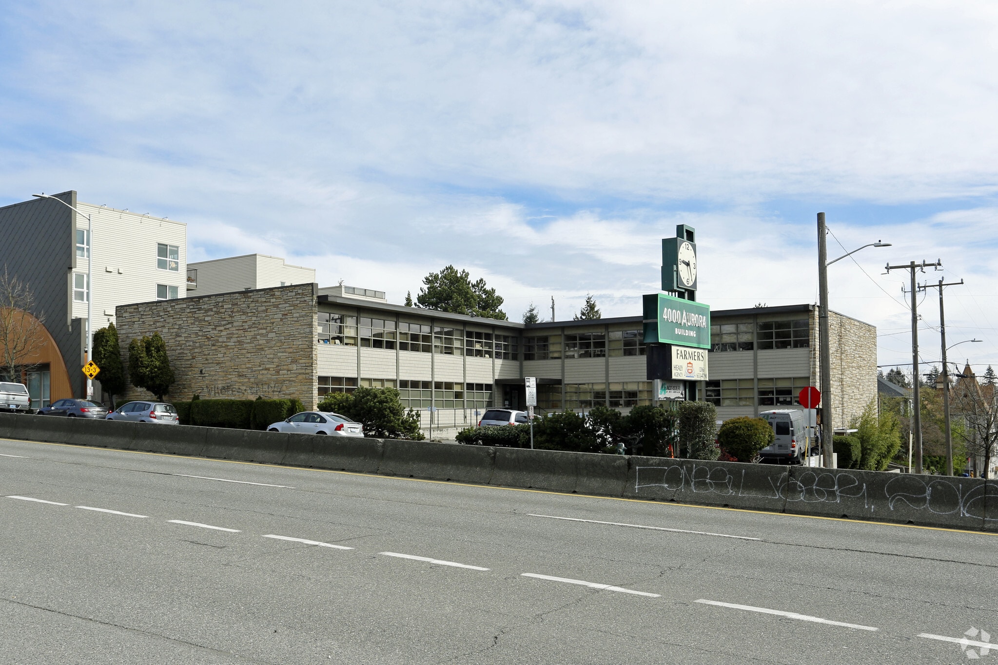 4000 Aurora Ave N, Seattle, WA for Rent