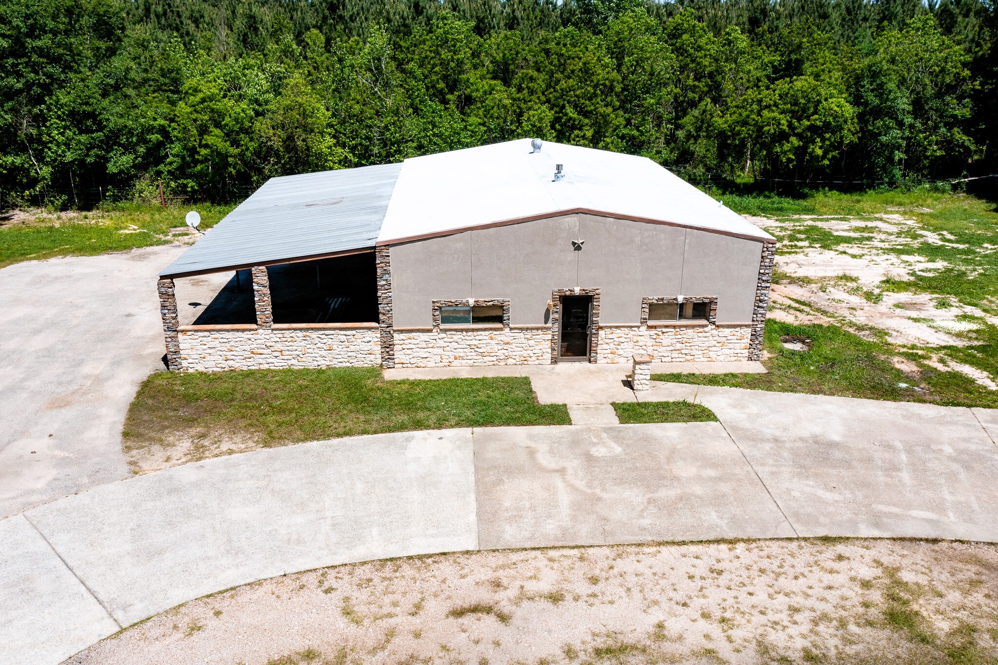 24502 Highway 321, Cleveland, TX for Sale
