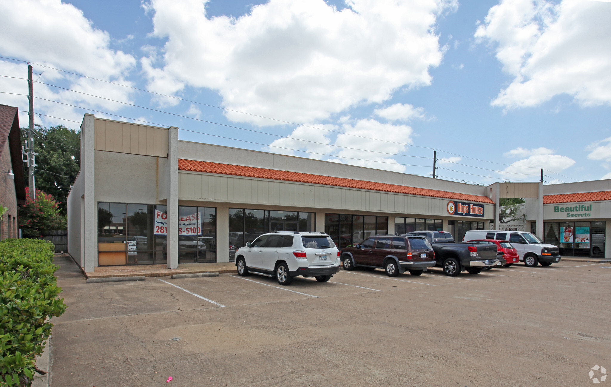 2307-2321 S Hwy 6, Houston, TX for Rent