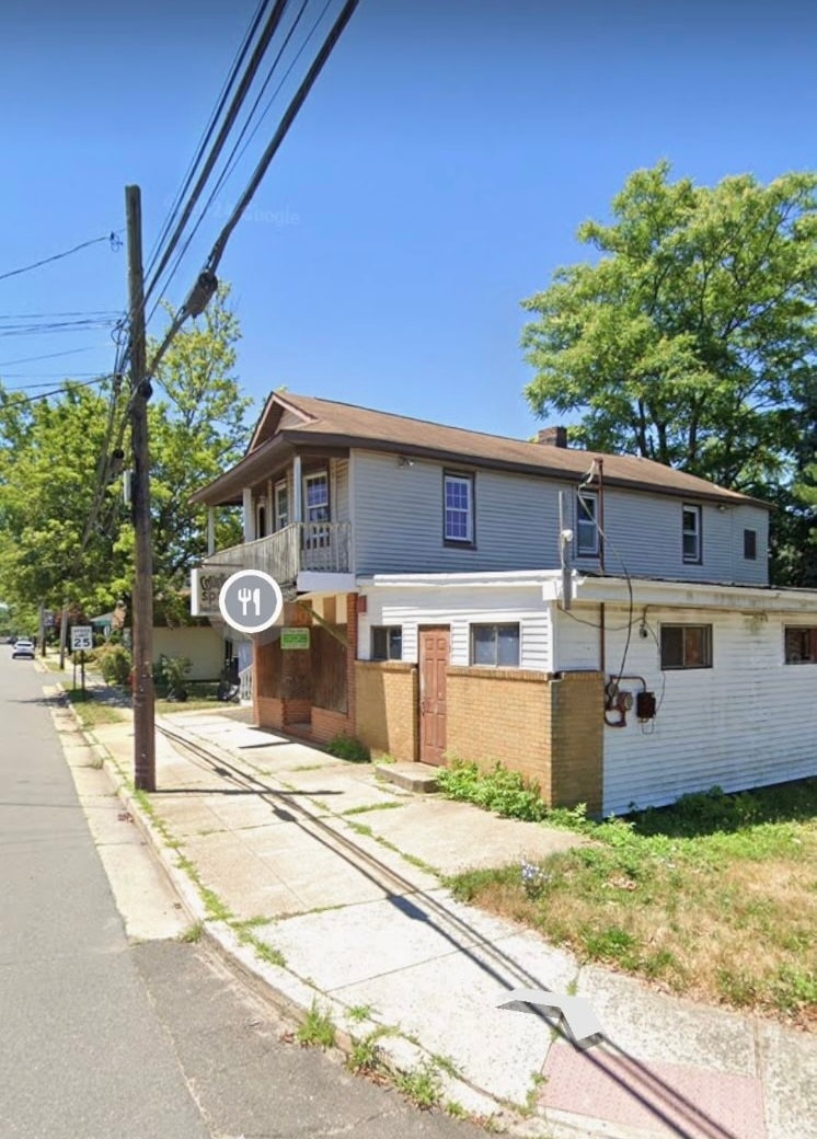 22 Lower Main St, Aberdeen, NJ for Sale