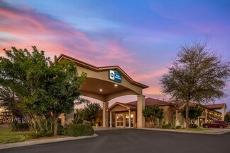 Junction, TX Hospitality - 244 Dos Rios Dr Junction, TX Hospitality - 244 Dos Rios Dr