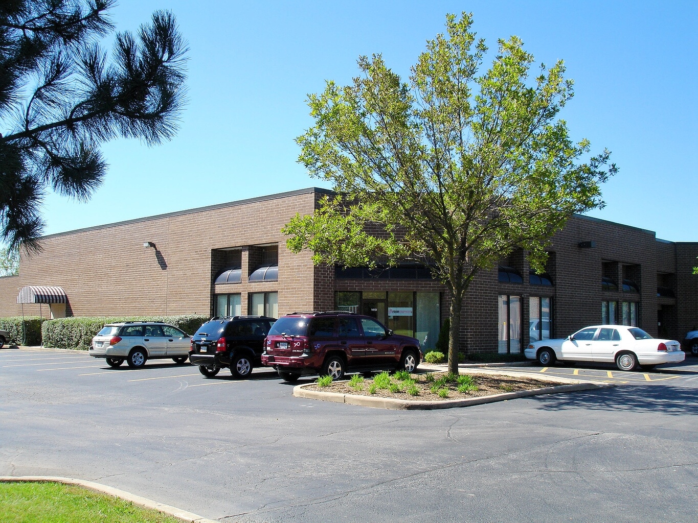 1419-1433 W Jeffrey Dr, Addison, IL for Rent