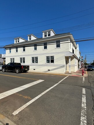 Highlands, NJ Retail - 132 Bay Ave