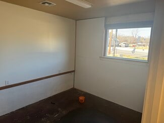 Hallsville, TX Industrial - 102 East Main St