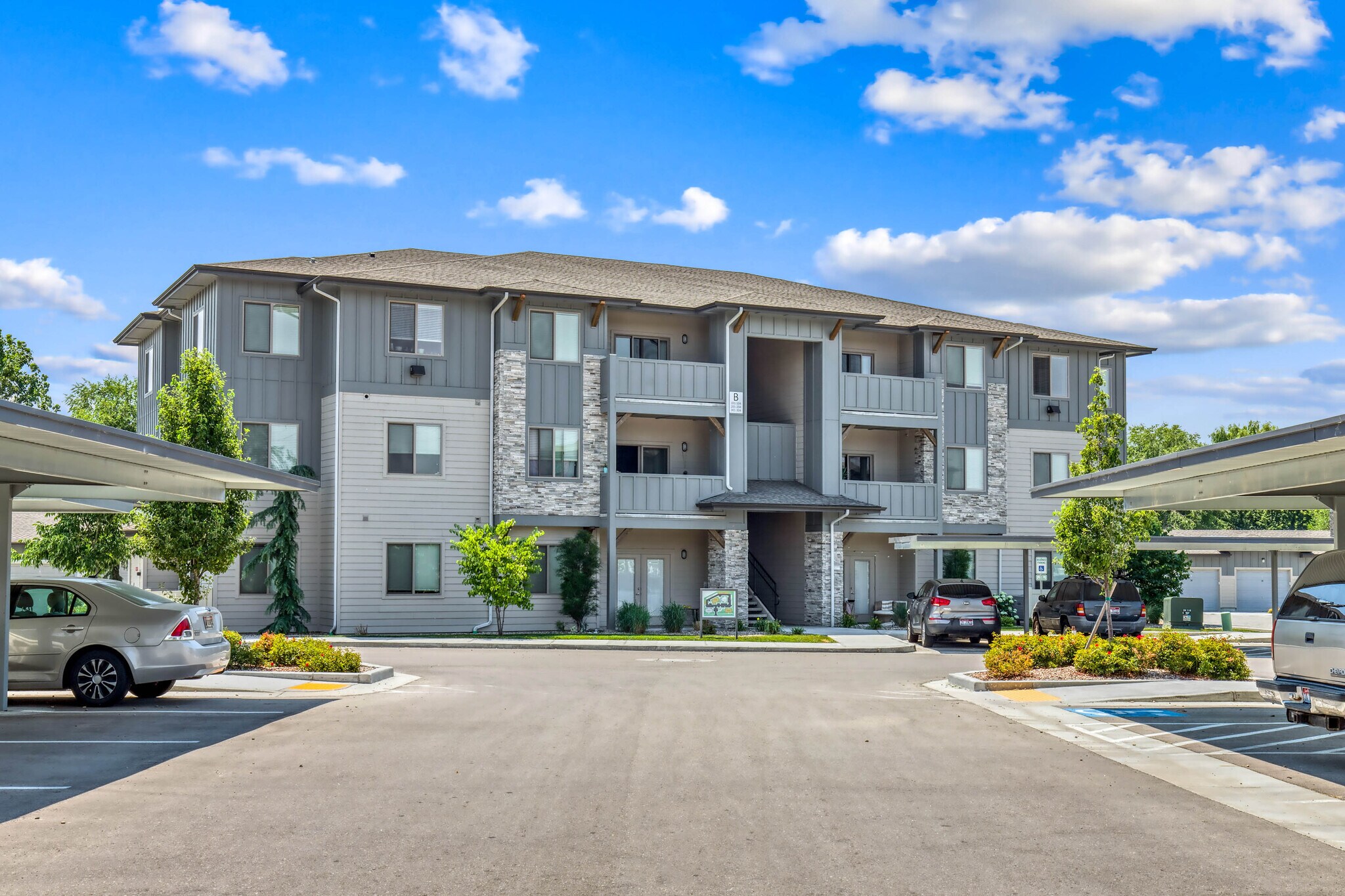 3126 E. Victory Rd, Nampa, ID for Sale