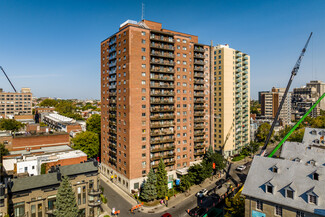 Montréal, QC Office - 65 Rue Sherbrooke E