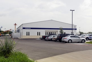 Selma, TX Showroom - 9492 Corporate Dr