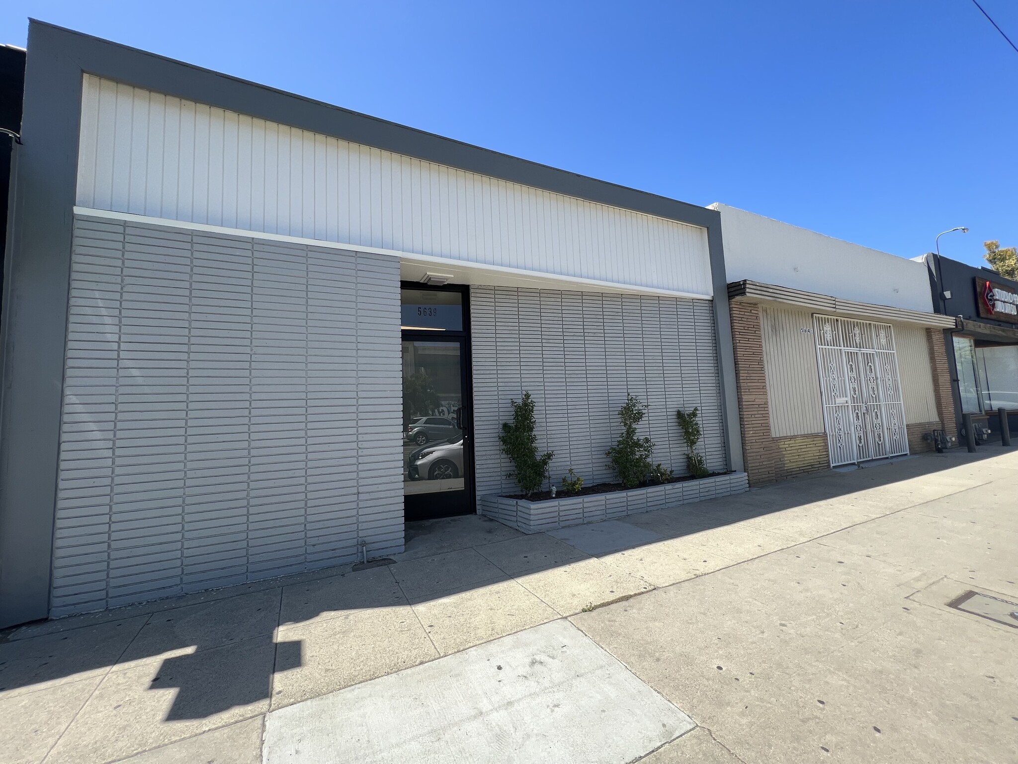 5639 Cahuenga Blvd, North Hollywood, CA for Sale