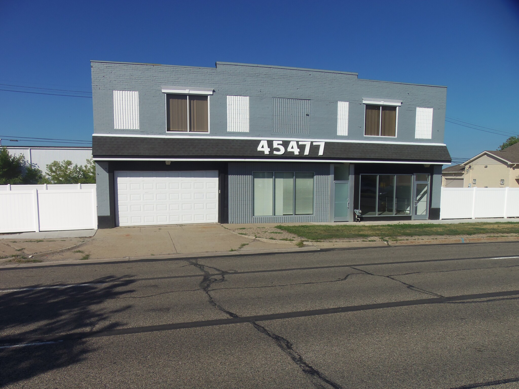 45477 Woodward Ave, Pontiac, MI for Rent