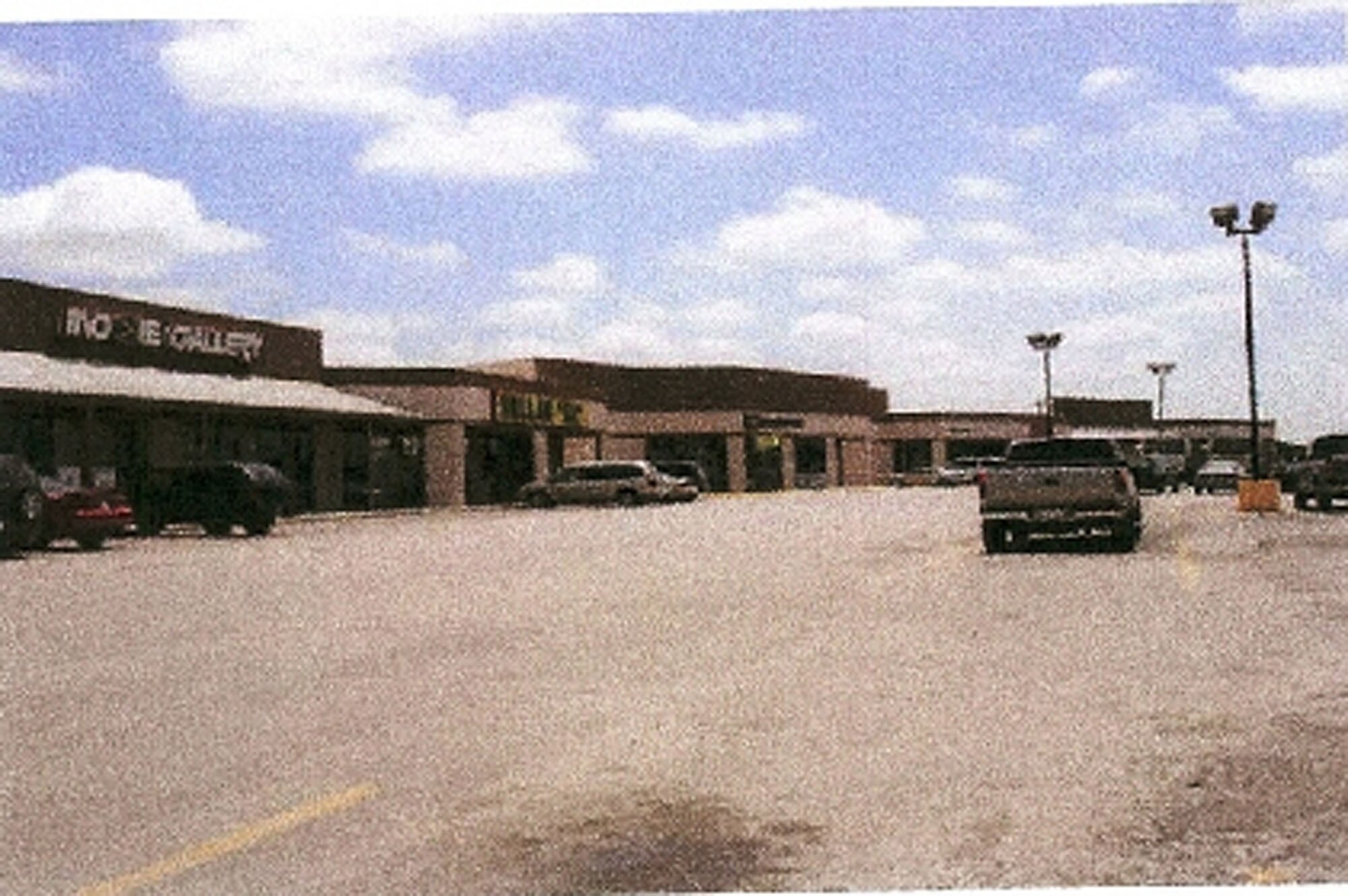 1600 N Sara Dewitt Dr, Gonzales, TX for Rent
