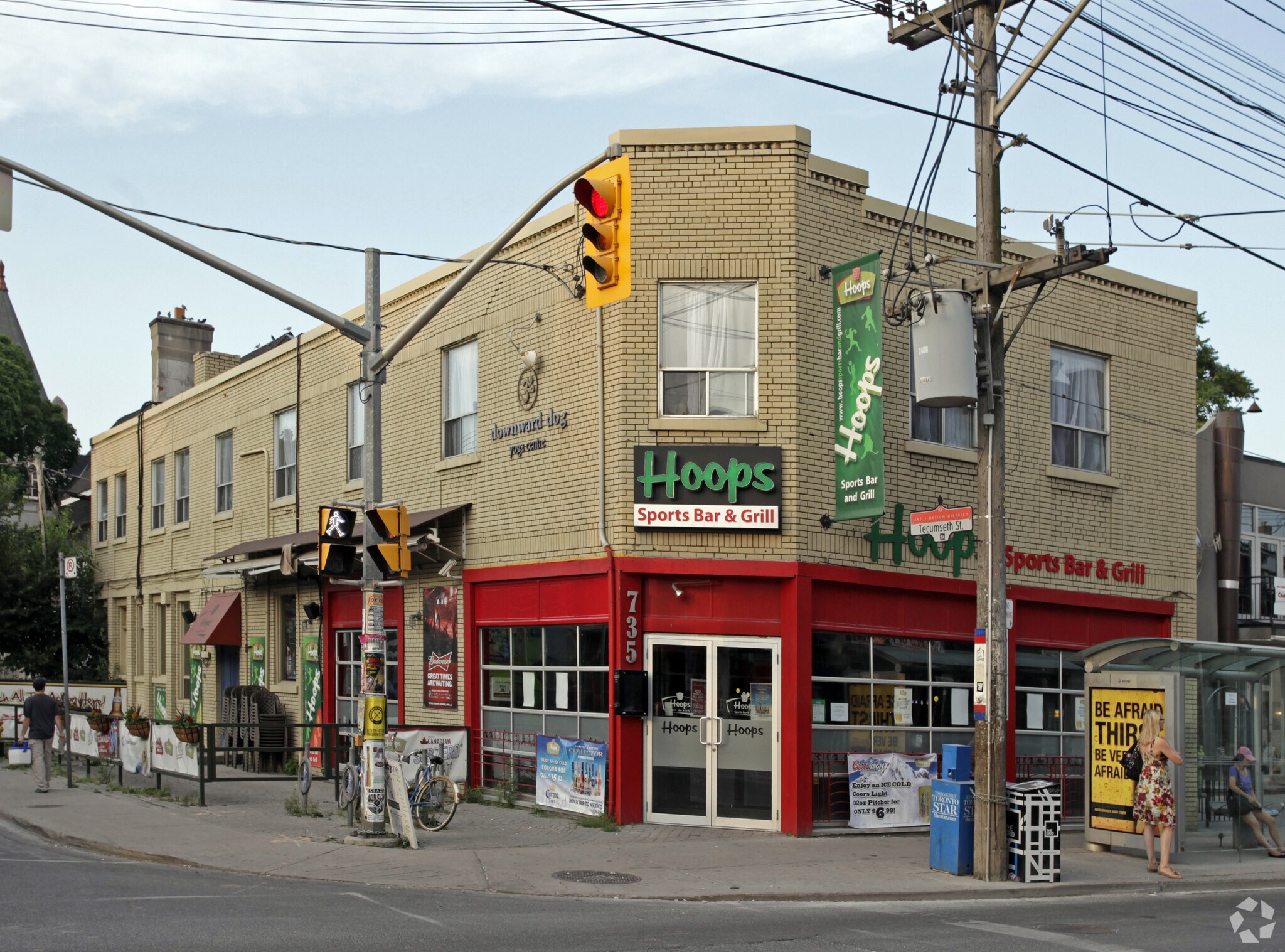 735-739 Queen St W, Toronto, ON for Rent