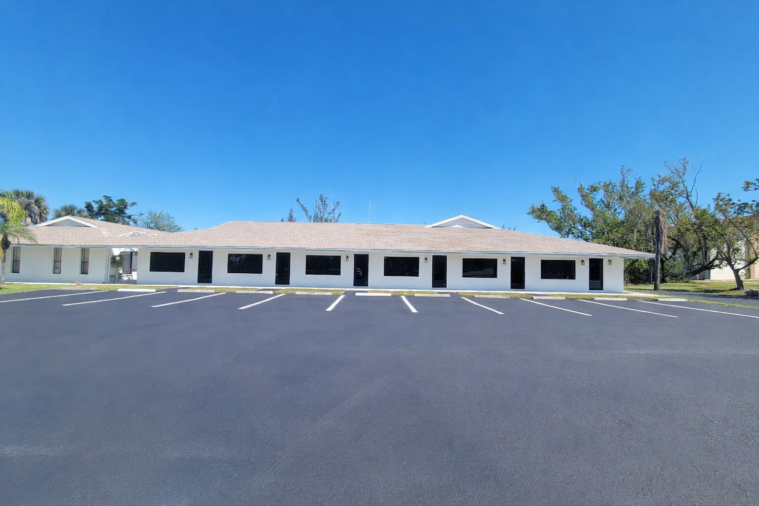 16956 McGregor Blvd, Fort Myers, FL for Sale