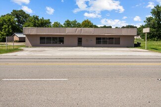 Lufkin, TX Storefront Retail/Office - 310 E Denman Ave