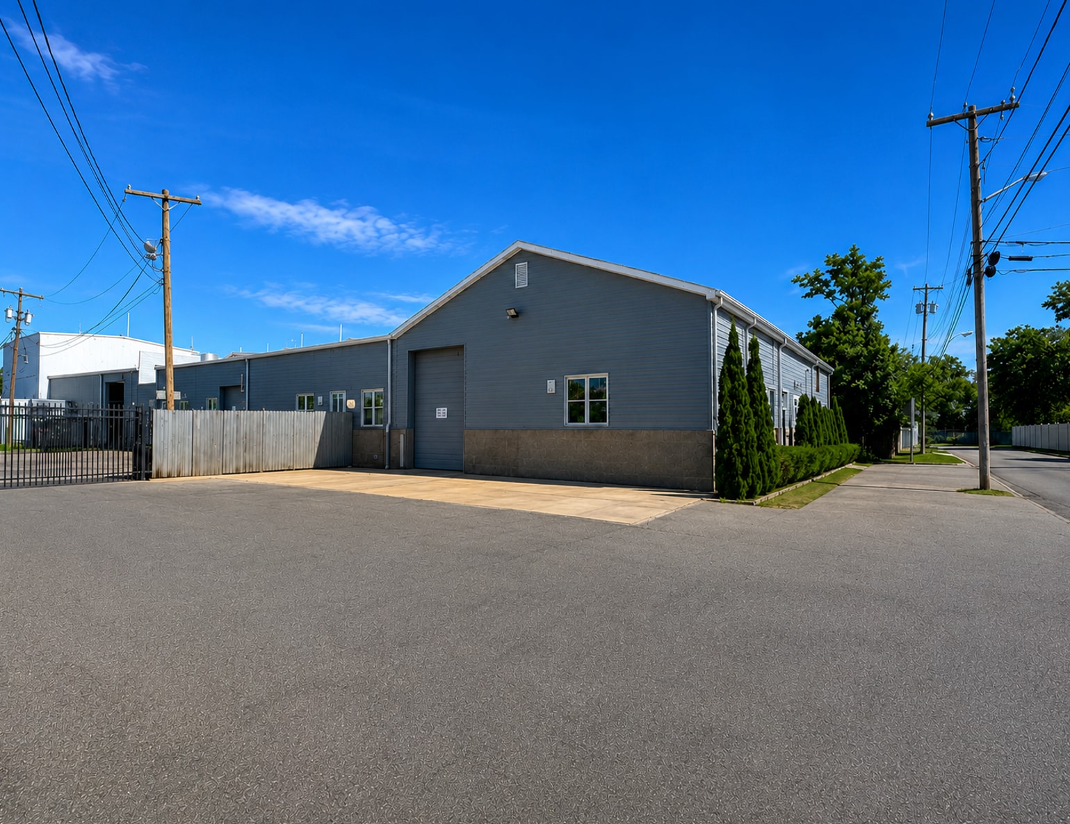 41 Degnon Blvd, Bay Shore, NY for Rent