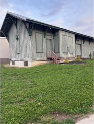 Akron, IN Freestanding - 103 Rochester St