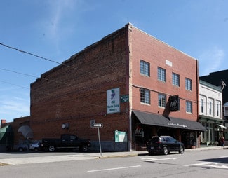 Mount Airy, NC Storefront Retail/Office - 308 N Main St Mount Airy, NC Storefront Retail/Office - 308 N Main St