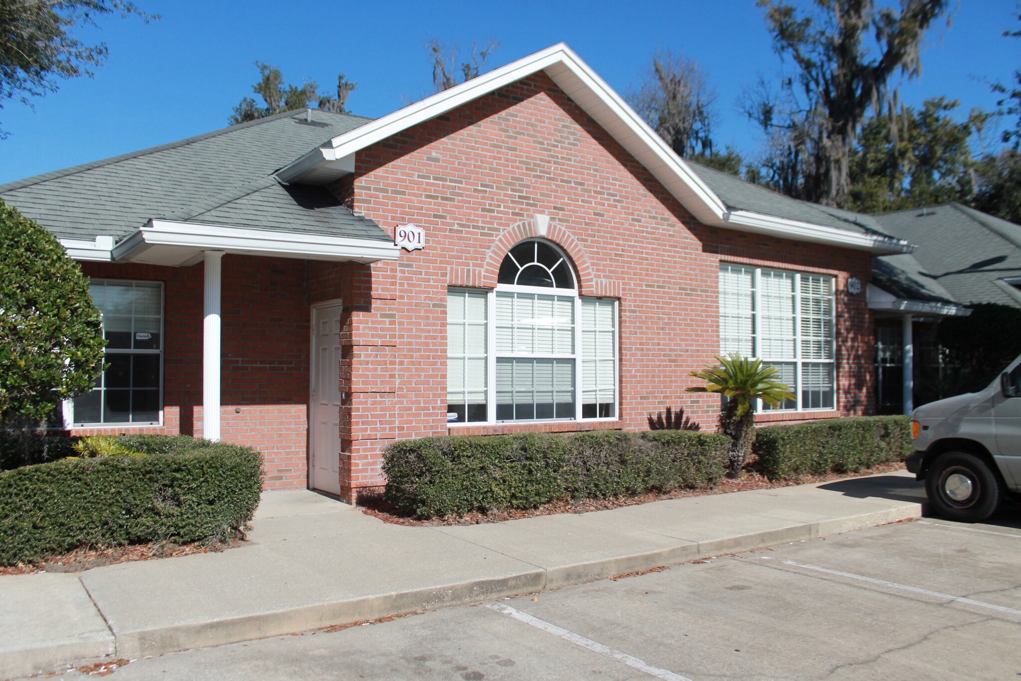 6817 Southpoint Pky, Jacksonville, FL for Sale