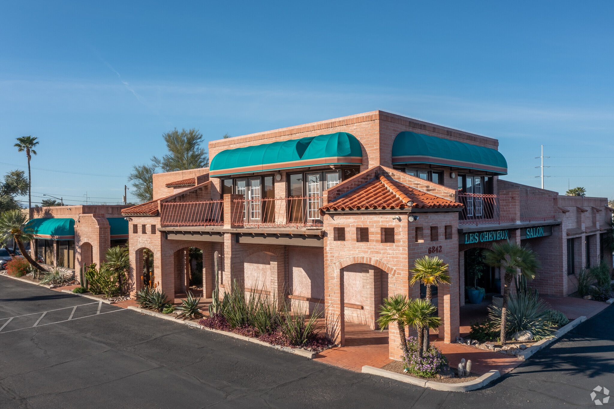 6842 E Tanque Verde Rd, Tucson, AZ for Rent