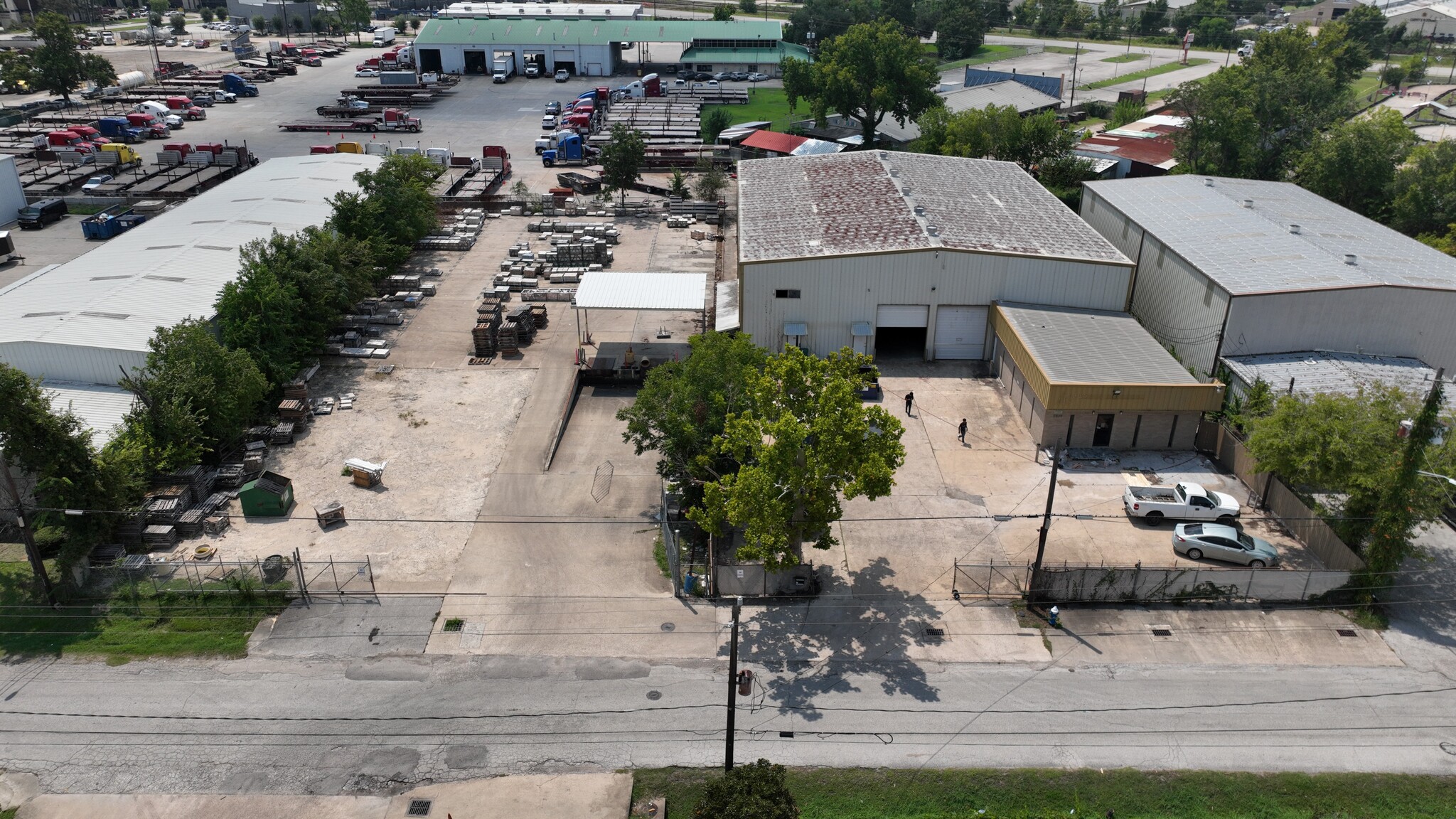 5809-5817 Centralcrest St, Houston, TX for Rent