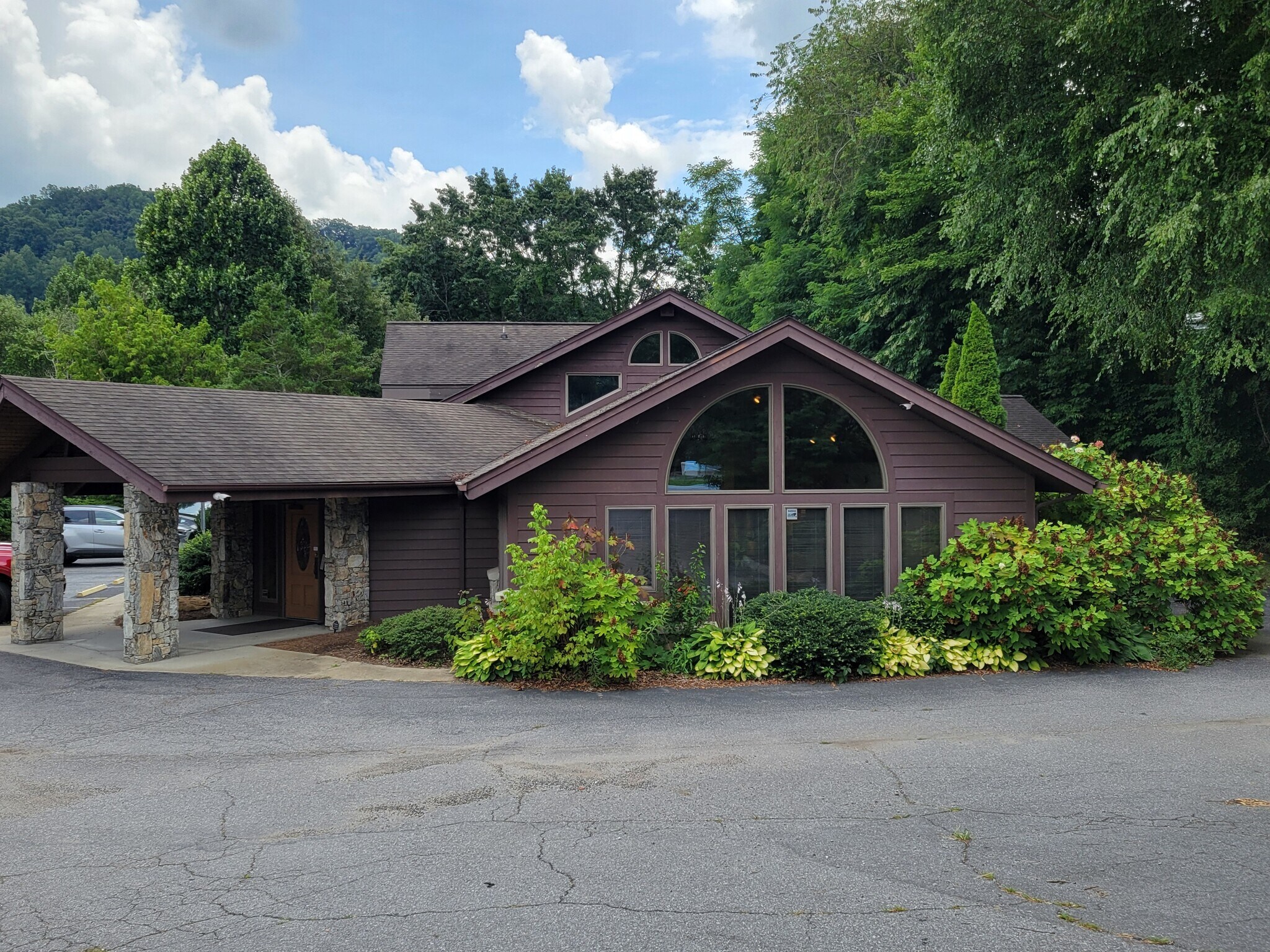 540 Hospital Dr, Clyde, NC for Sale