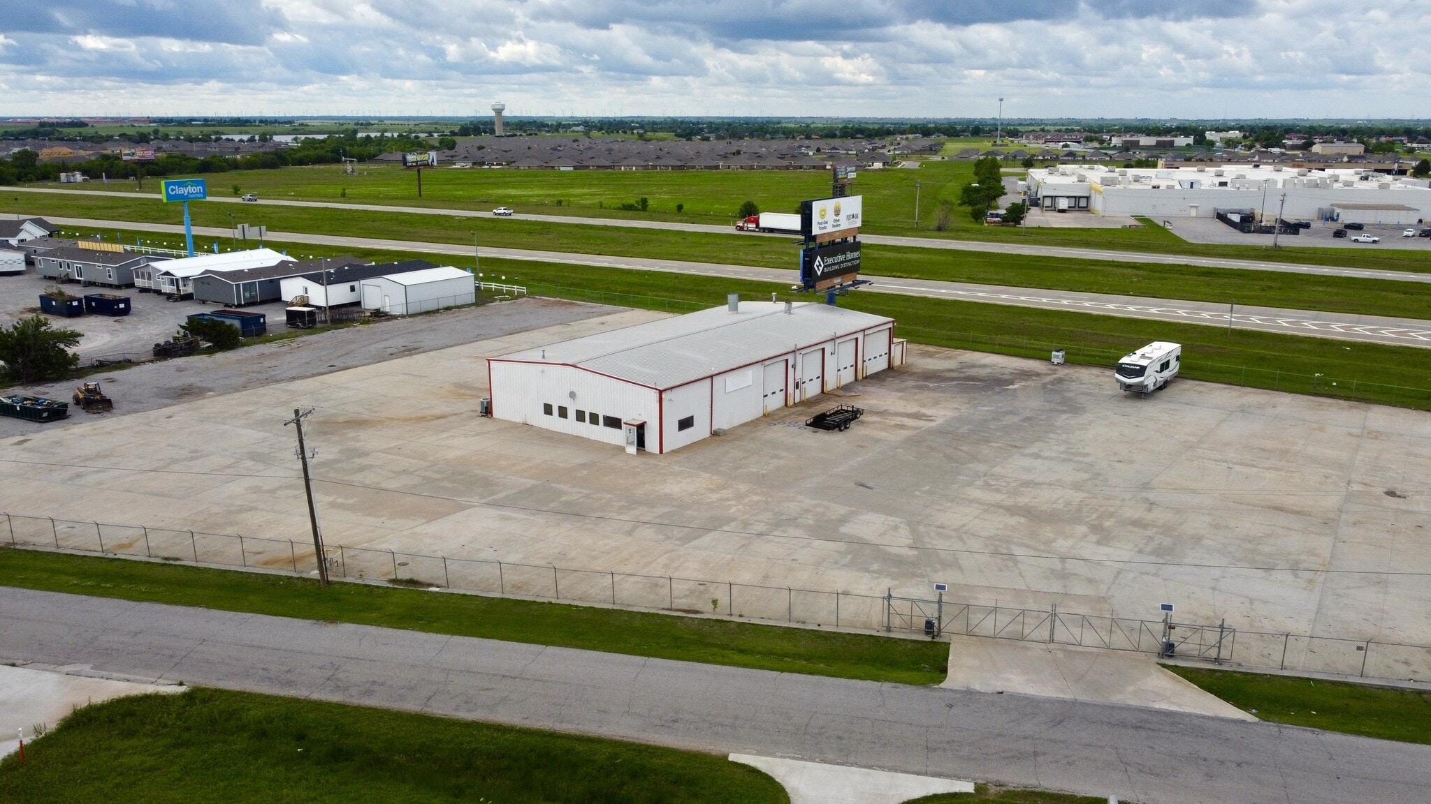 1900 SW 27th St, El Reno, OK for Rent