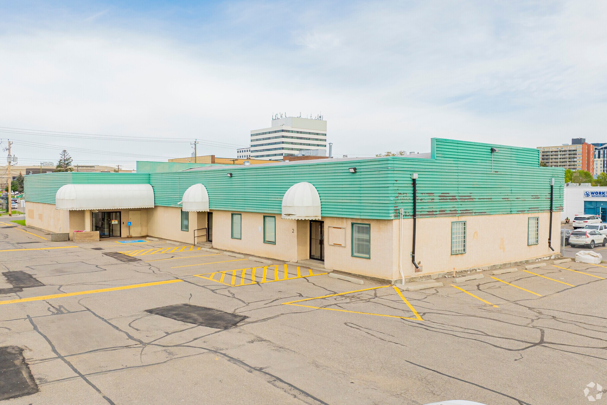 6110 1A St SW, Calgary, AB for Rent