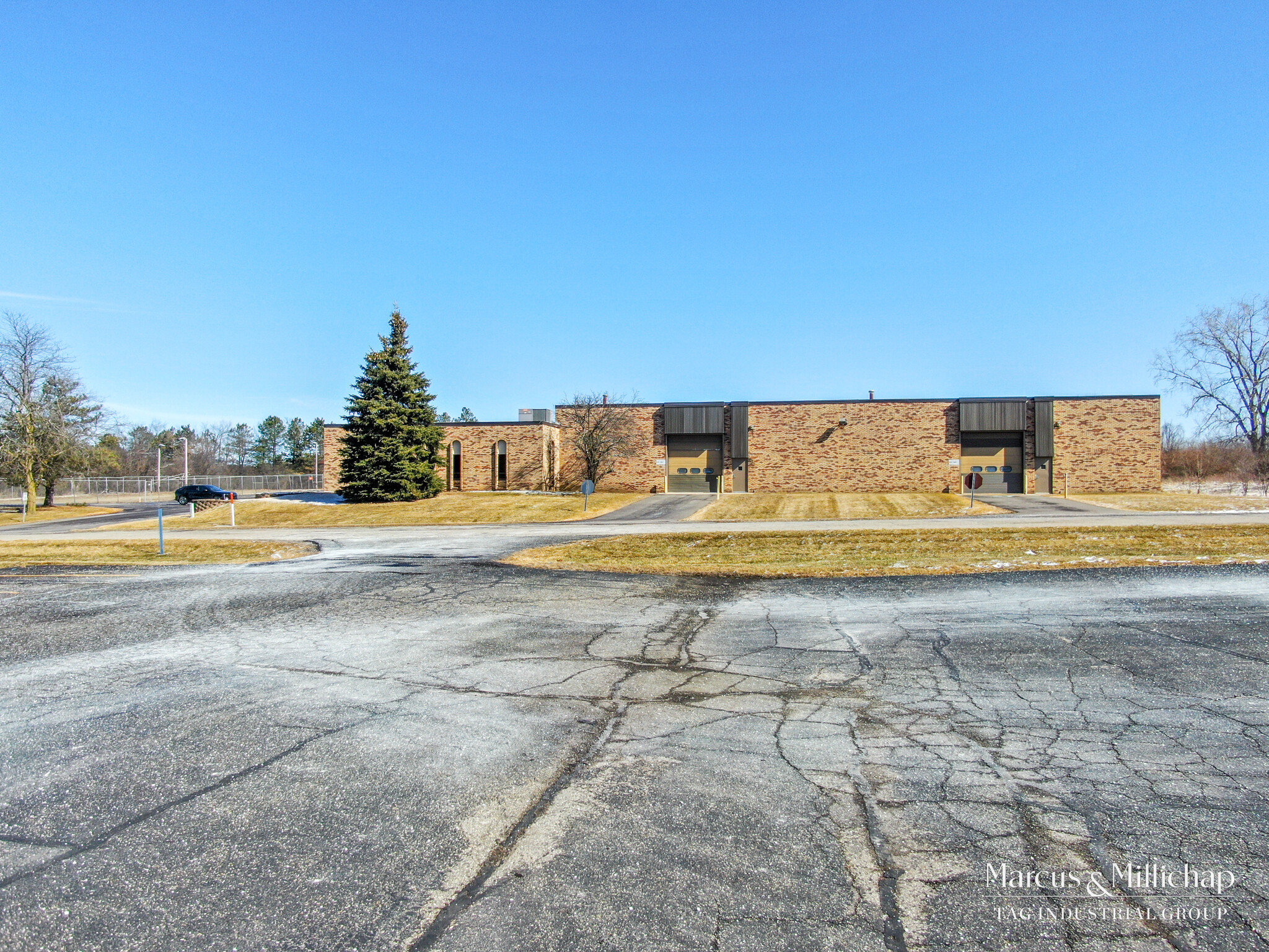 1041 Hurst Rd, Jackson, MI for Sale