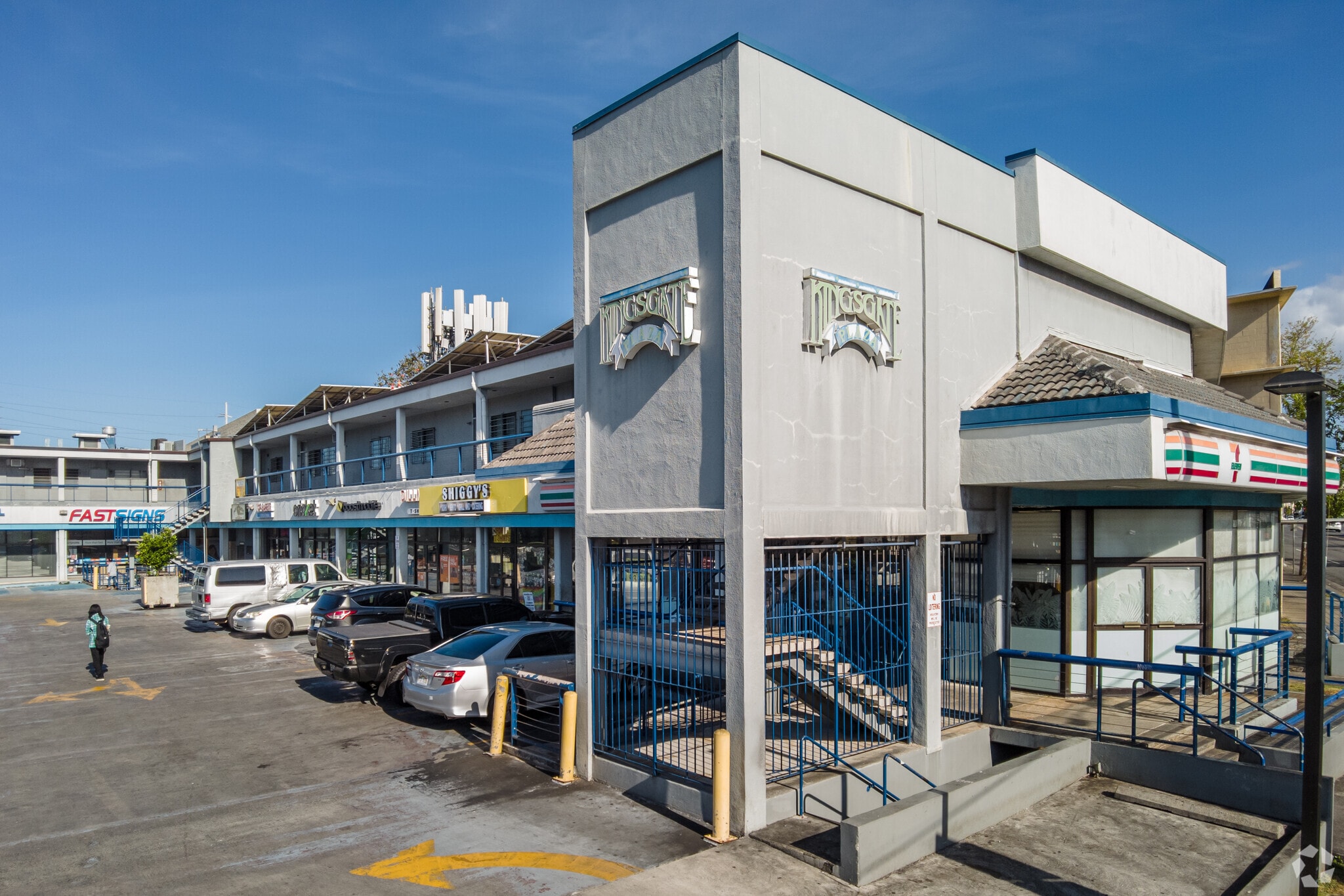 555 N King St, Honolulu, HI for Sale