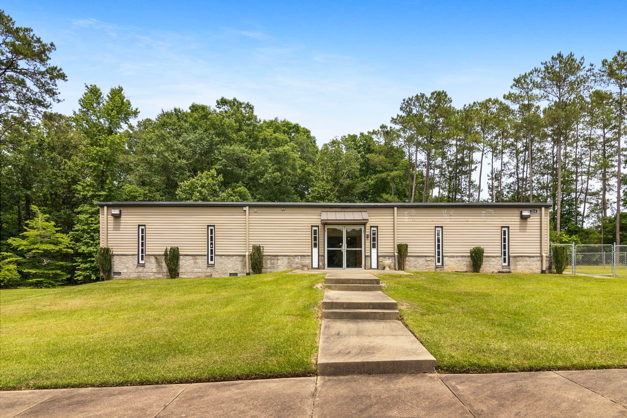 215 Coates Rd, Linden, NC for Sale