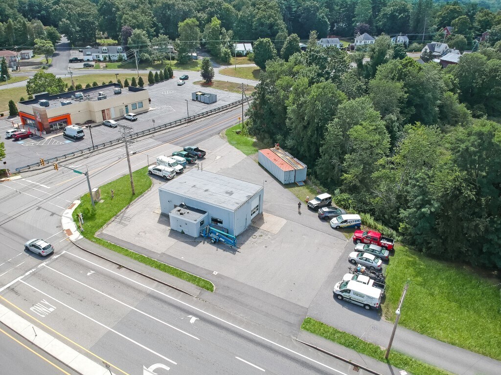 78 Plaistow Rd Plaistow, NH 03865 Retail Property for Lease on