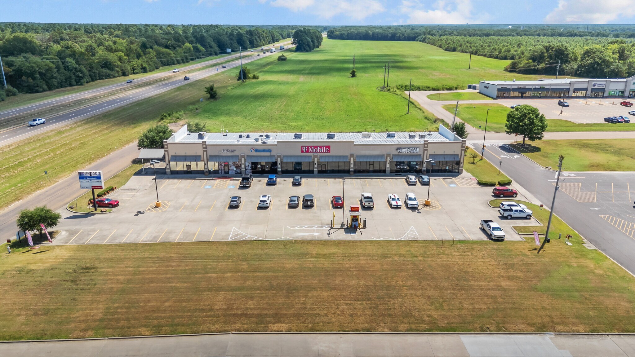 900 James Bowie Dr, New Boston, TX for Rent