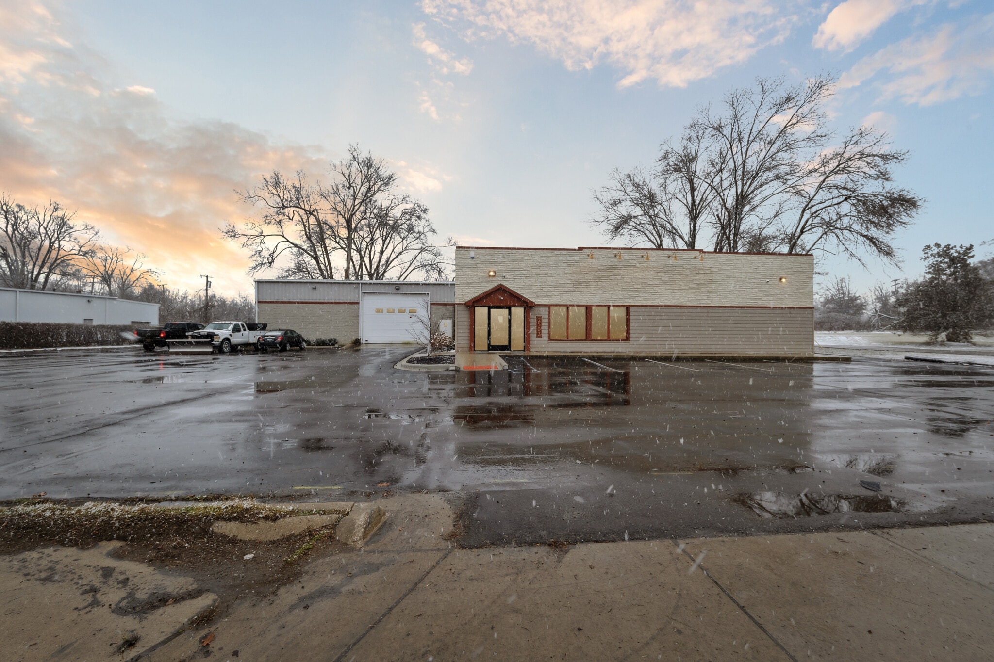 2502 E Michigan Ave, Ypsilanti, MI for Rent