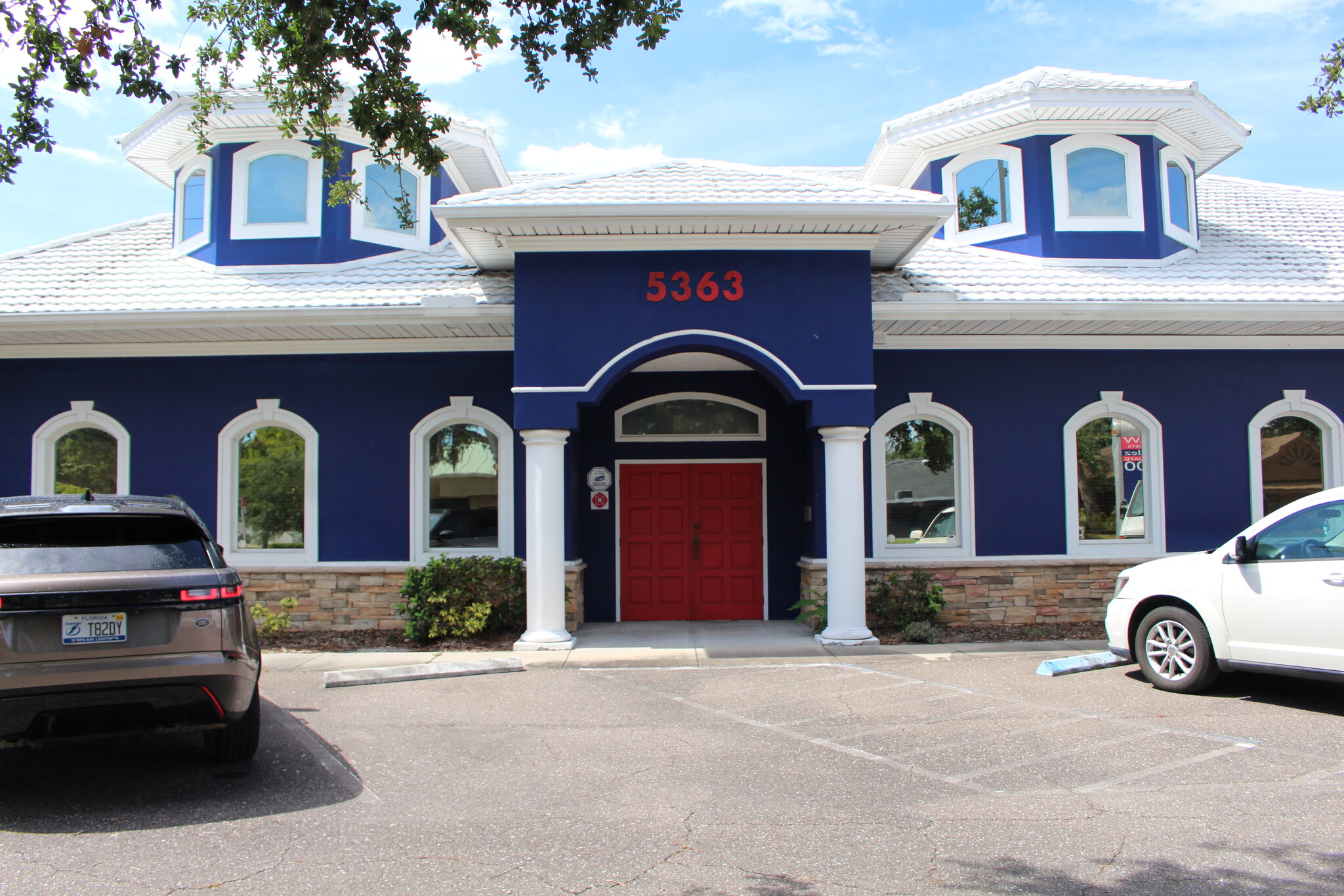 5363 Central Ave, Saint Petersburg, FL for Rent